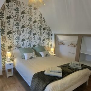 gite bretagne chambre fleurie